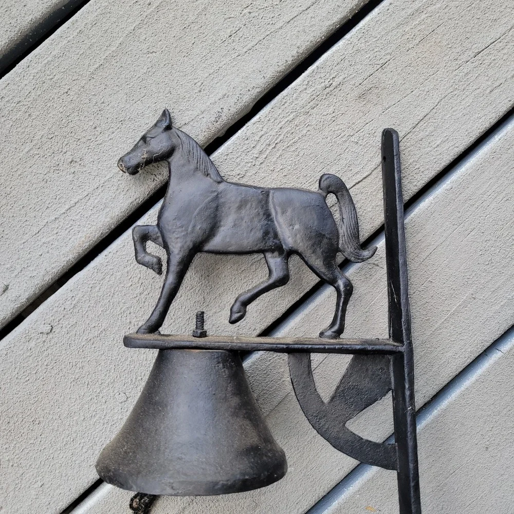 Vintage Black cast Iron Door Welcome Dinner bell with Horse wall mount Metal